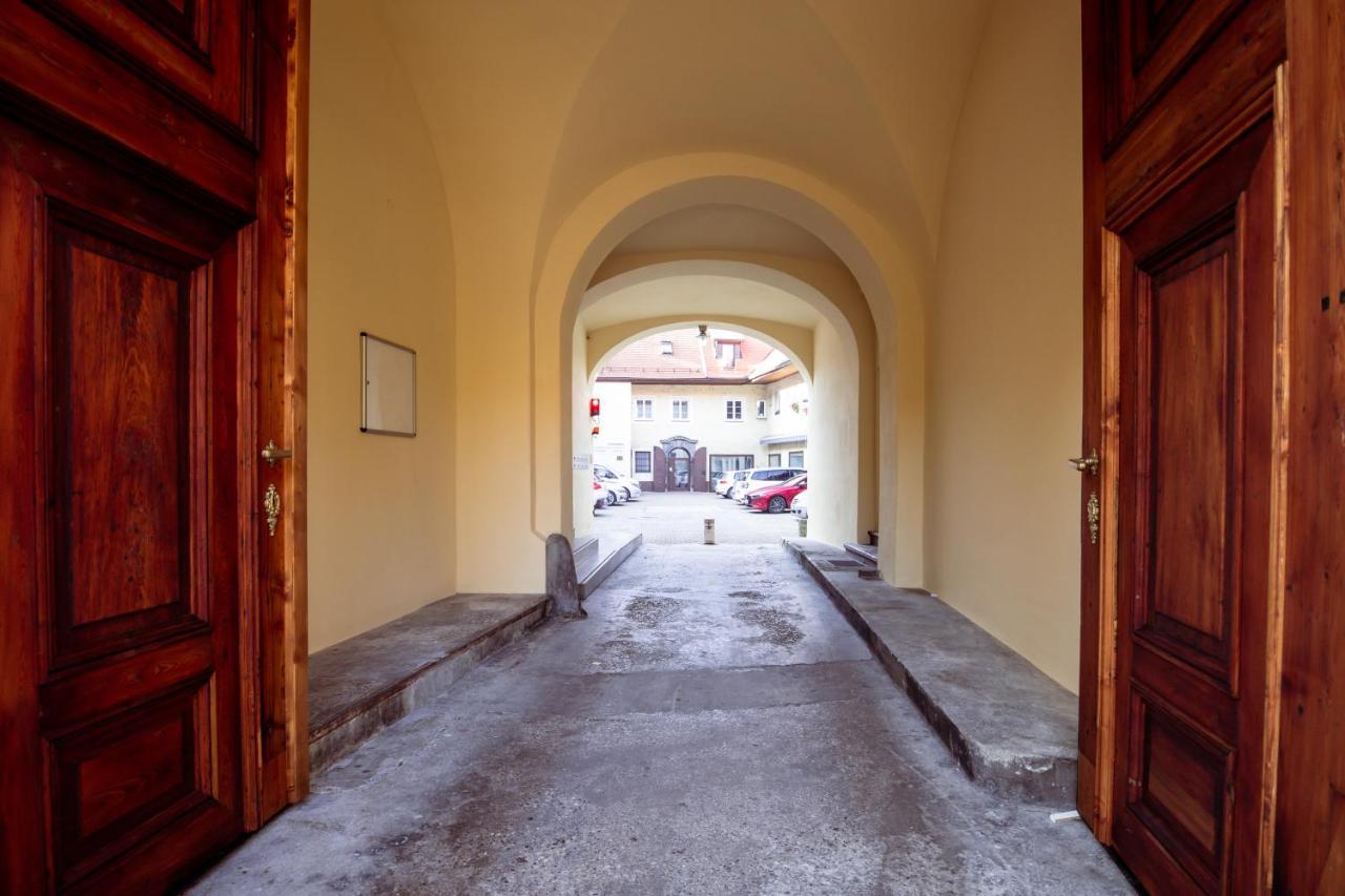 Central Living Vegova-With Parking Liubliana Exterior foto